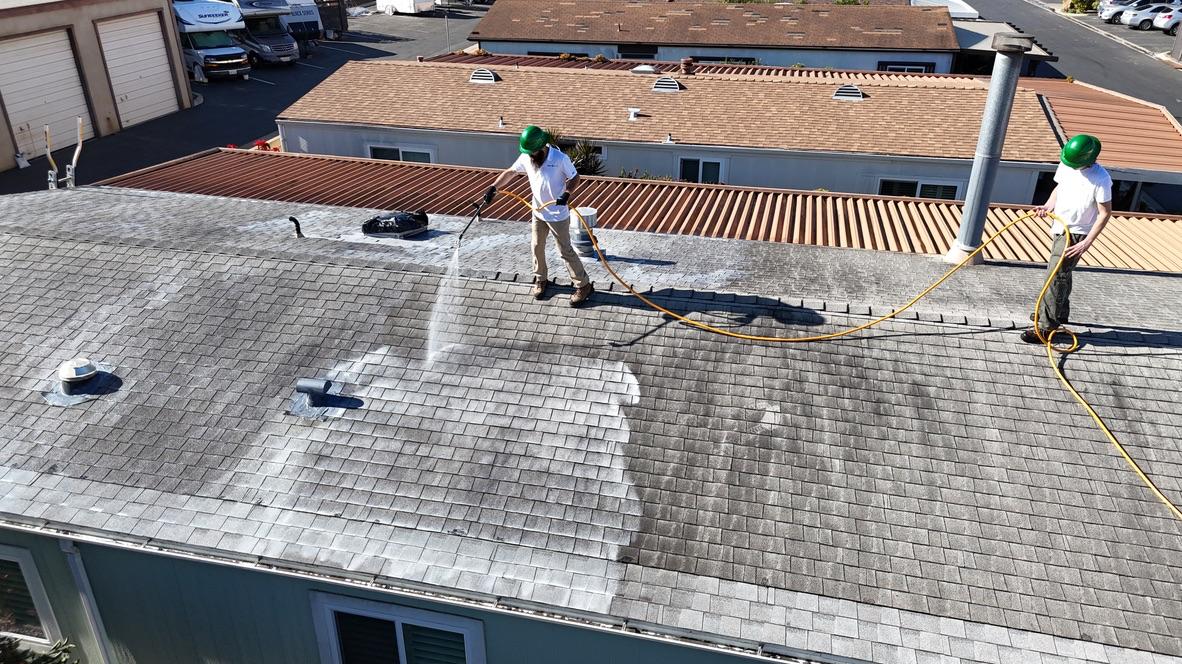 Treating mobile home roof in Ventura County